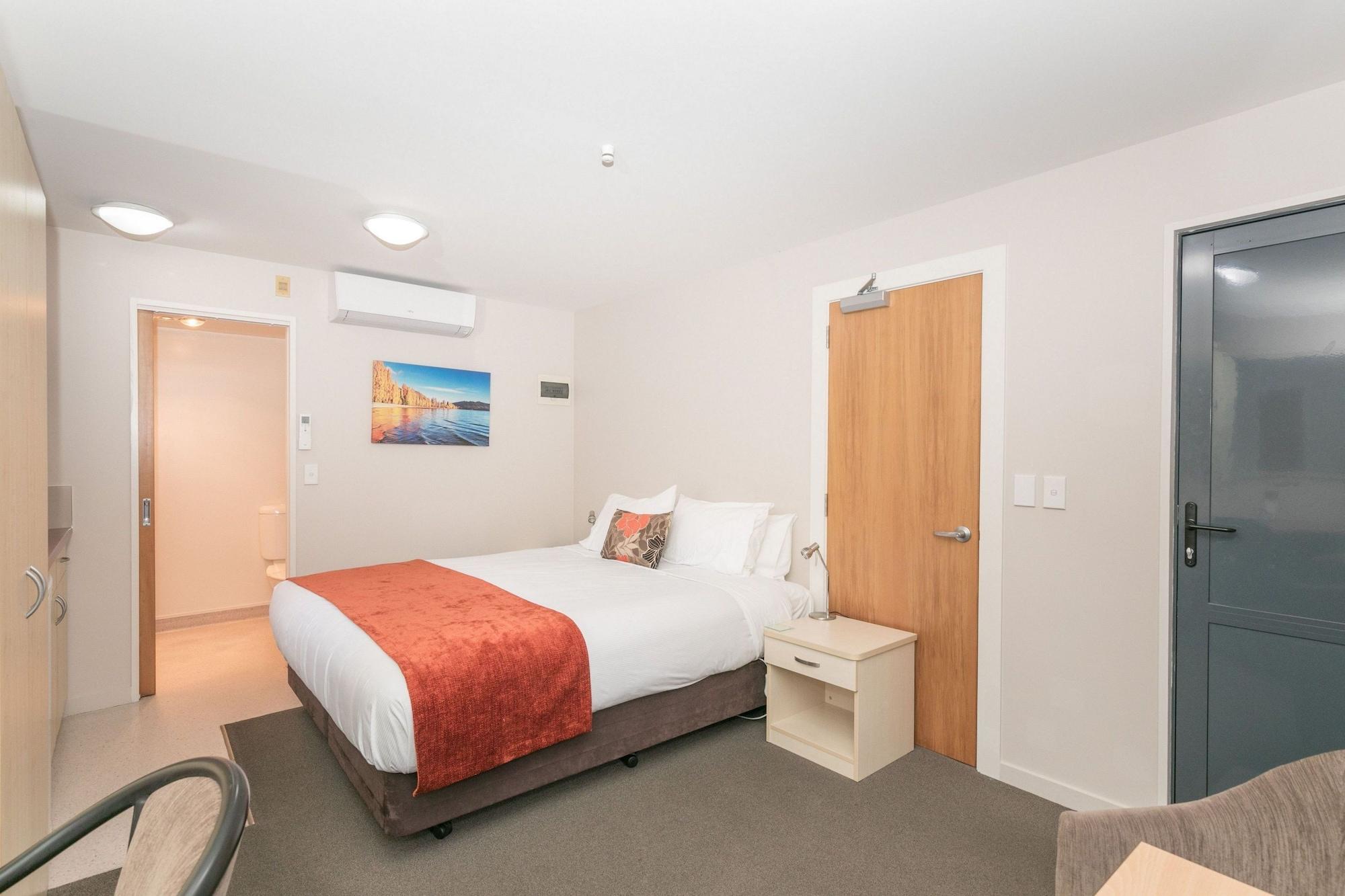 Bella Vista Motel Lake Уанака Екстериор снимка