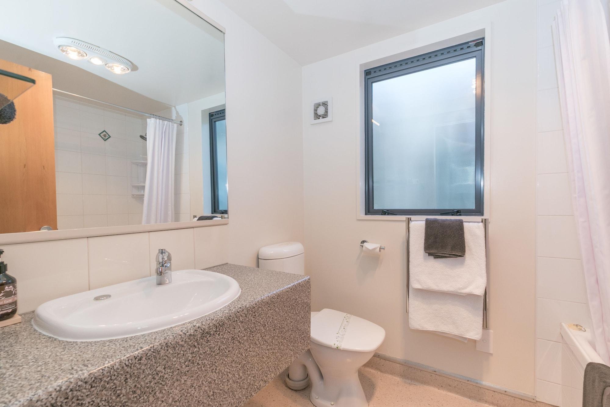 Bella Vista Motel Lake Уанака Екстериор снимка